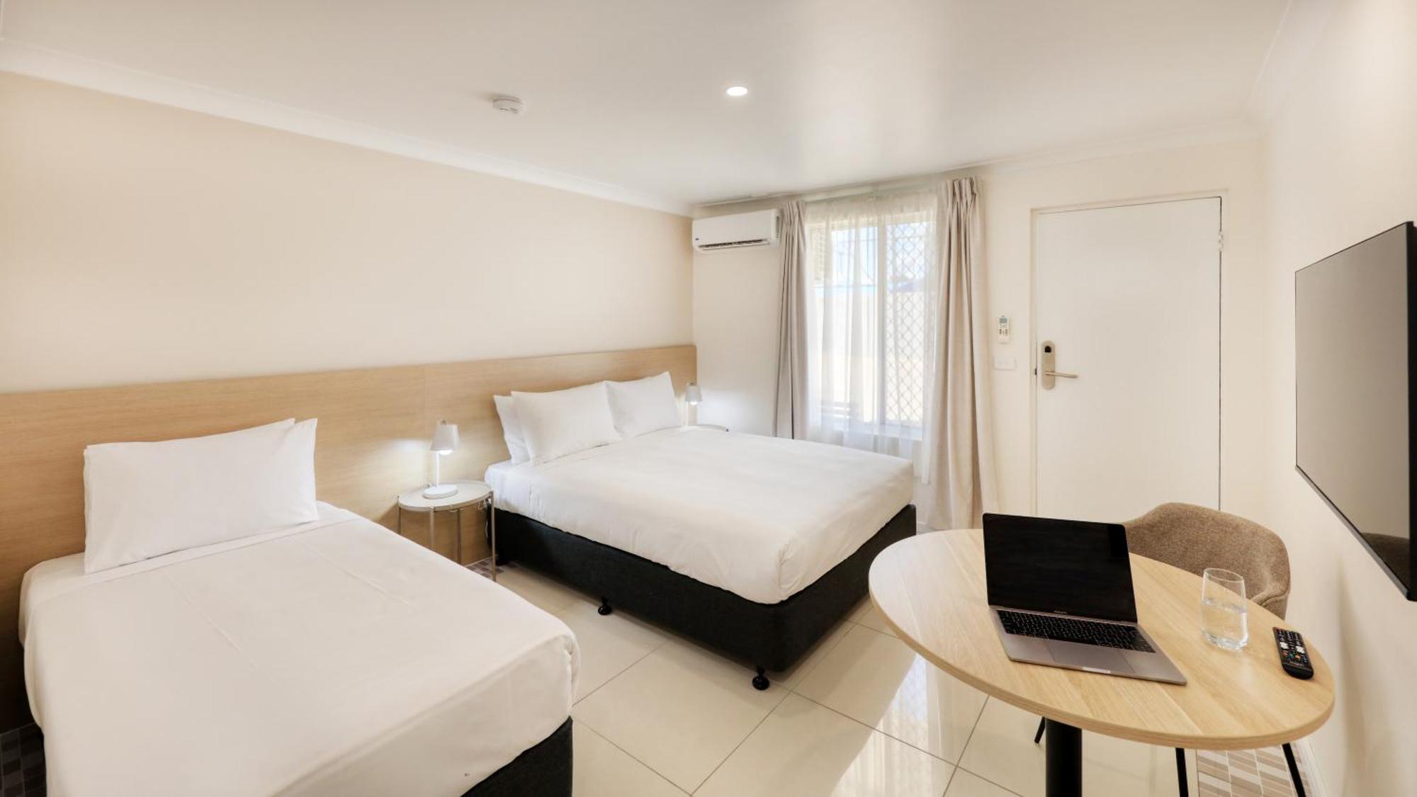 The Phoenix Artesian Spa Resort And Accommodation Moree Exteriör bild