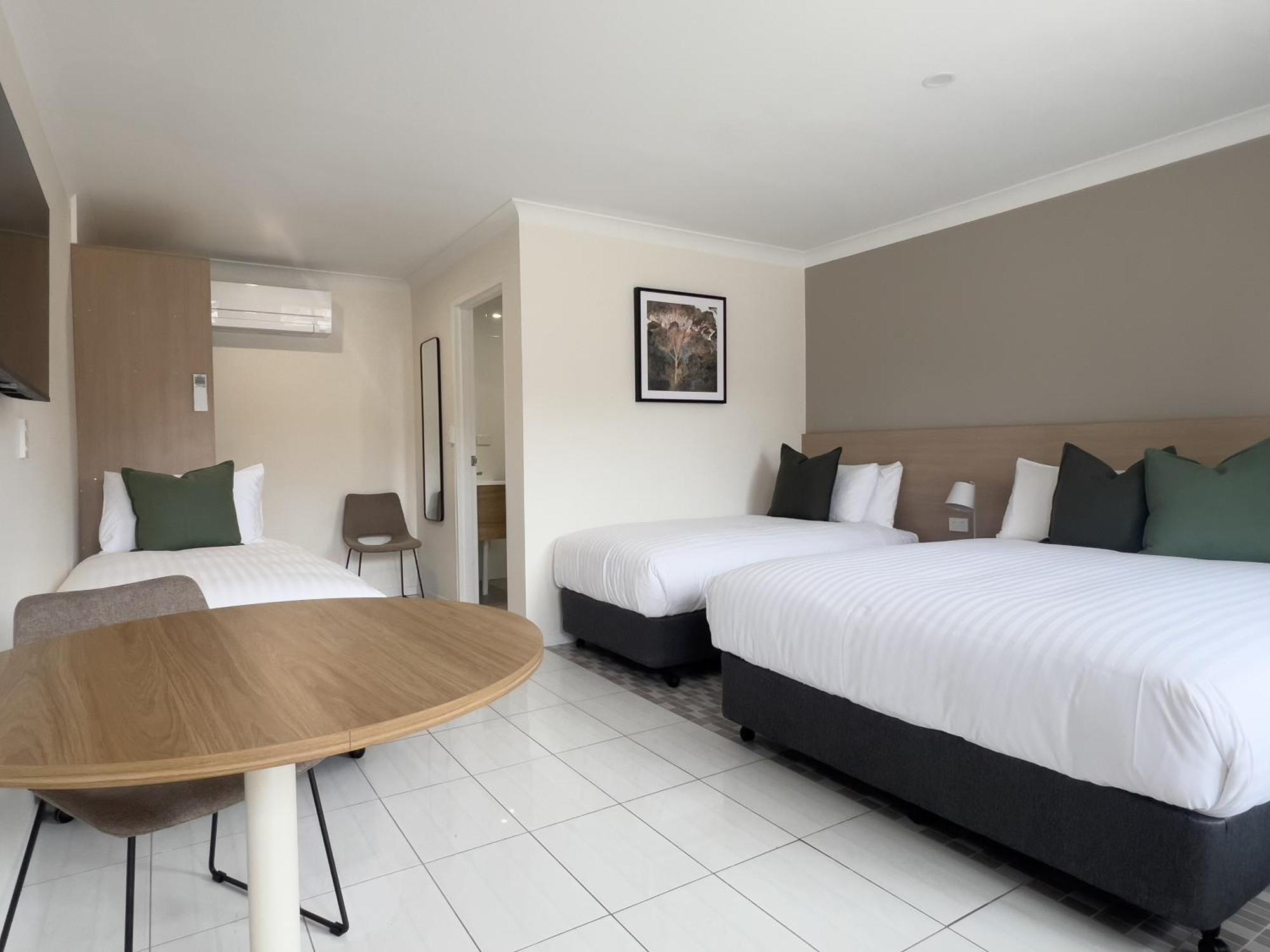 The Phoenix Artesian Spa Resort And Accommodation Moree Exteriör bild