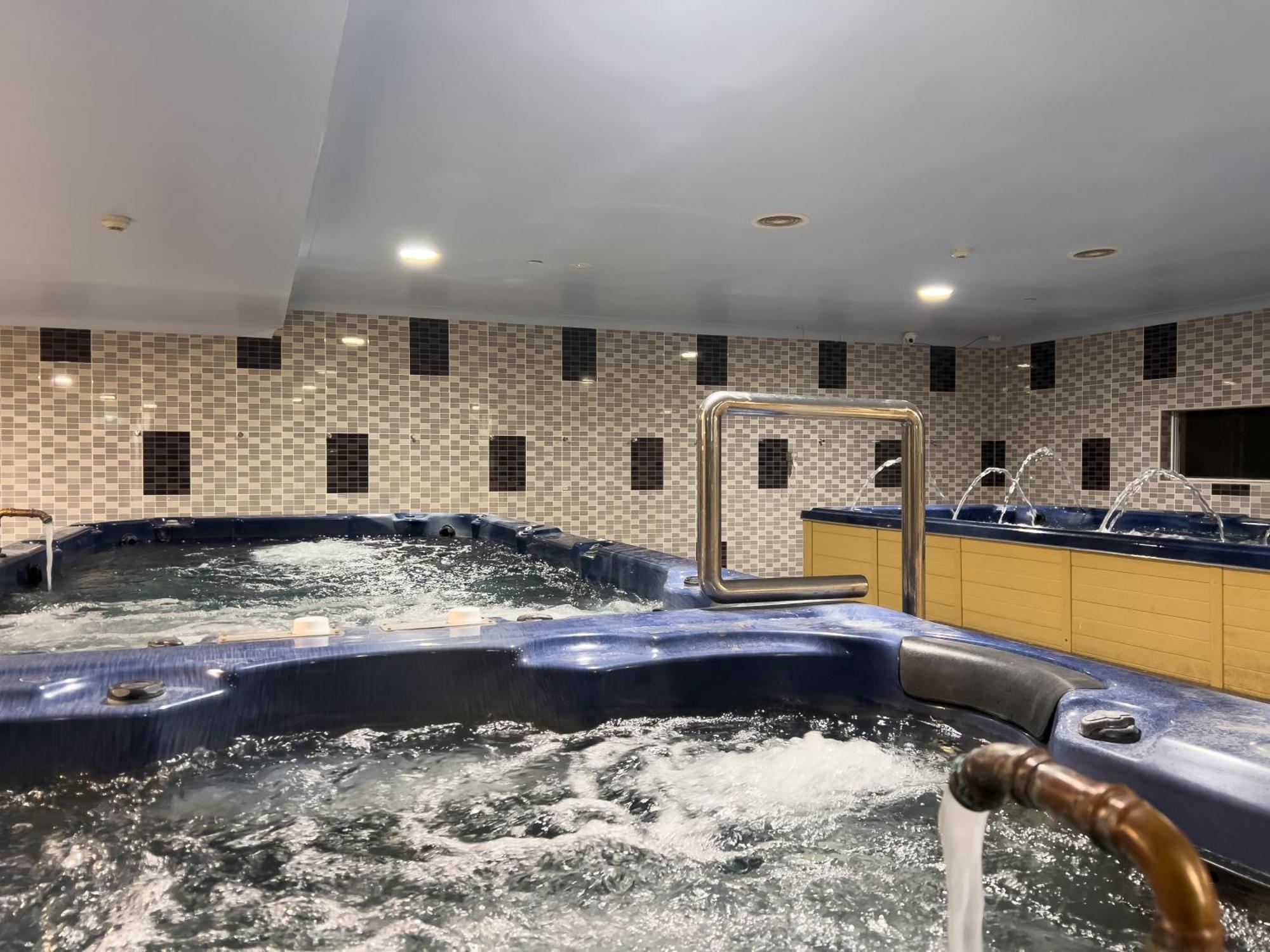 The Phoenix Artesian Spa Resort And Accommodation Moree Exteriör bild